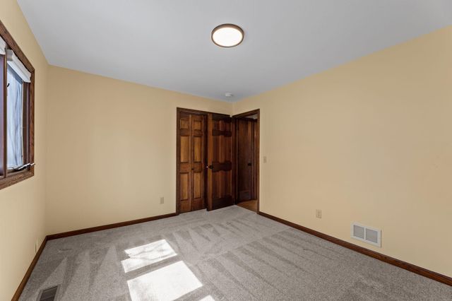 6180 Chaska Road, Excelsior, MN 55331