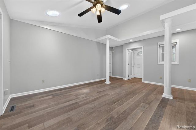 1259 Burgoyne Boulevard, Rochester Hills, MI 48307