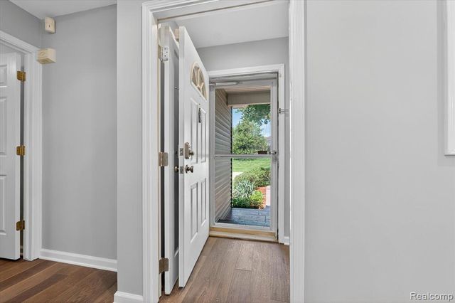 1259 Burgoyne Boulevard, Rochester Hills, MI 48307