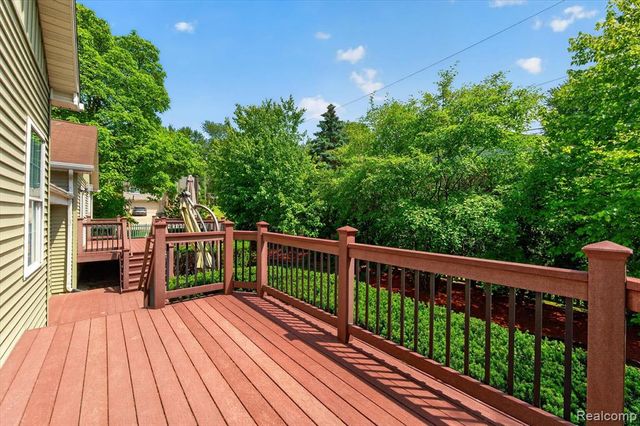 1259 Burgoyne Boulevard, Rochester Hills, MI 48307