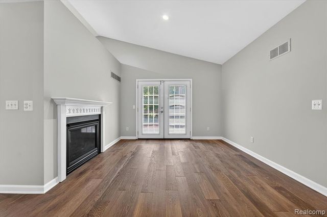 1259 Burgoyne Boulevard, Rochester Hills, MI 48307