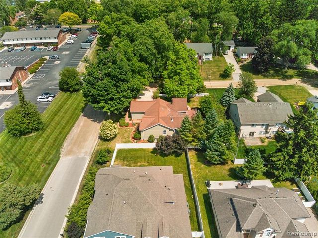 1259 Burgoyne Boulevard, Rochester Hills, MI 48307