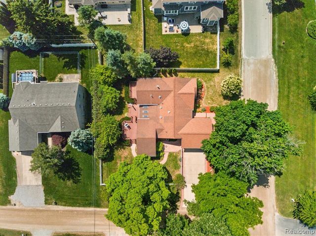 1259 Burgoyne Boulevard, Rochester Hills, MI 48307