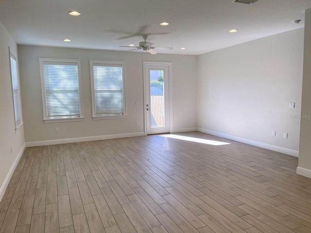 2502 W FIG STREET 2, Tampa, FL 33609