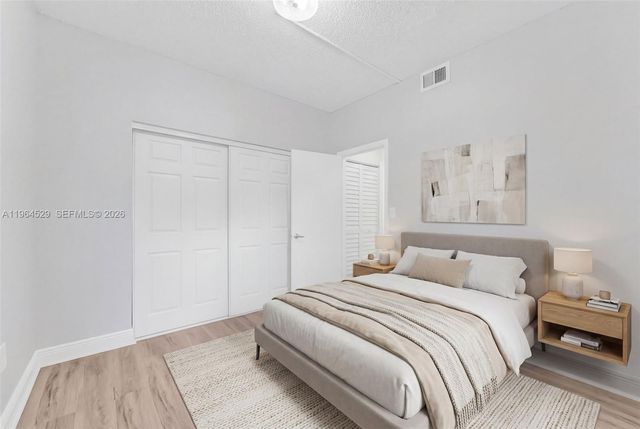 2331 NW 96th Ter 17F, Pembroke Pines, FL 33024