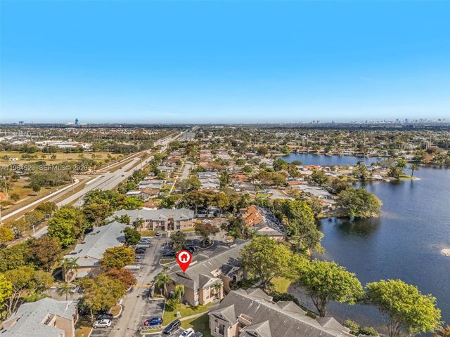 2331 NW 96th Ter 17F, Pembroke Pines, FL 33024