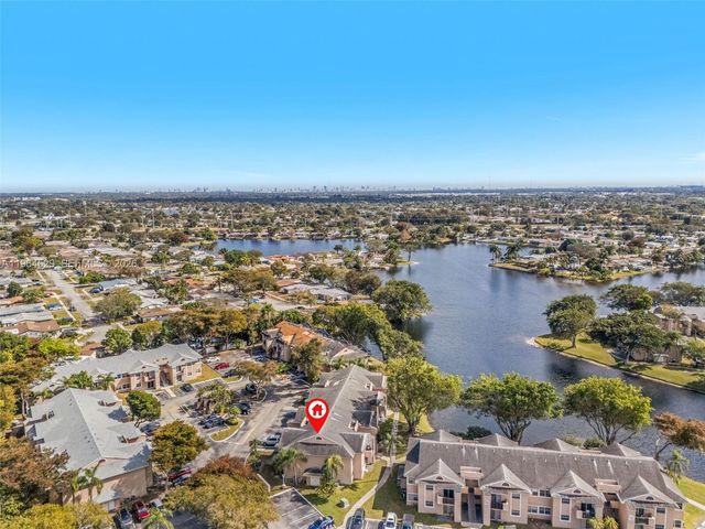 2331 NW 96th Ter 17F, Pembroke Pines, FL 33024