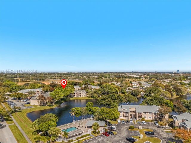 2331 NW 96th Ter 17F, Pembroke Pines, FL 33024