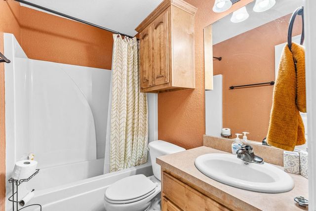 7 Aycock Lane, Bella Vista, AR 72715