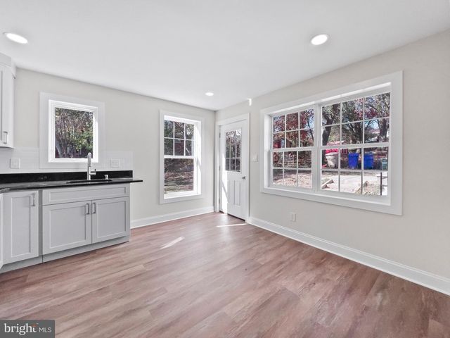9214 DAVIDSON ST, College Park, MD 20740