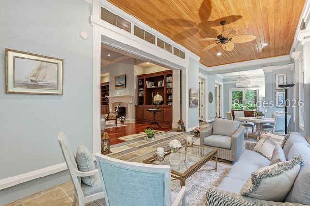 5 Oakland Pl, Bluffton, SC 29909