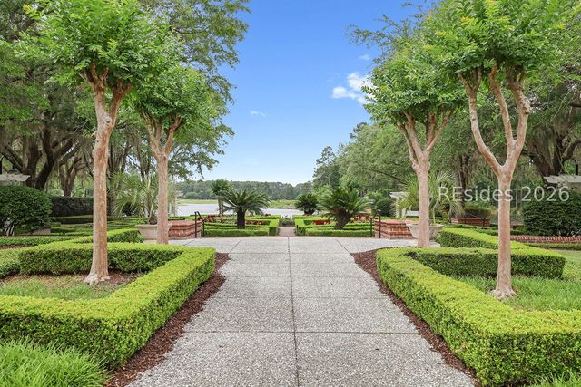 5 Oakland Pl, Bluffton, SC 29909