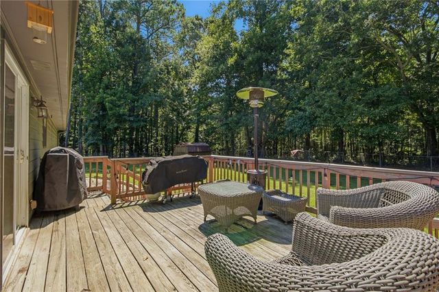 2010 Tomahawk Lane, Cumming, GA 30028