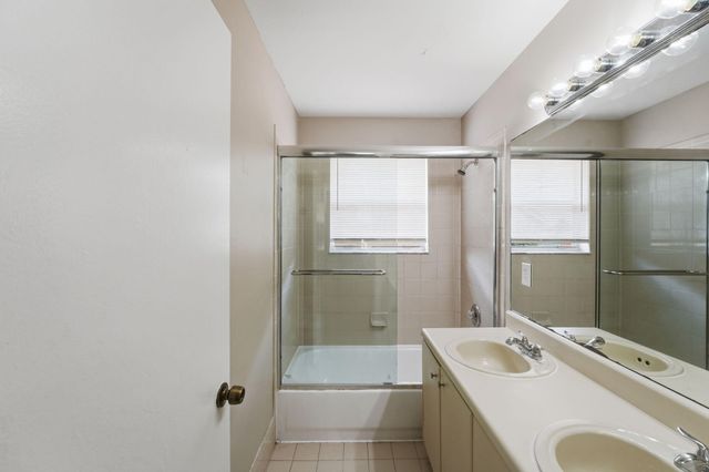 5041 SW 152nd Avenue, Miramar, FL 33027