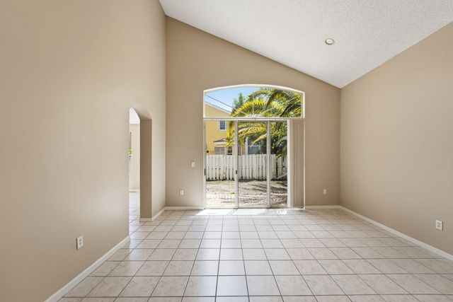 5041 SW 152nd Avenue, Miramar, FL 33027