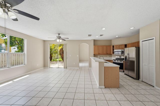5041 SW 152nd Avenue, Miramar, FL 33027