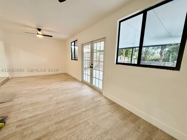 2201 N 54th Ave, Hollywood, FL 33021