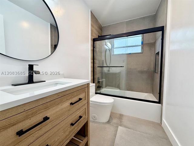2201 N 54th Ave, Hollywood, FL 33021