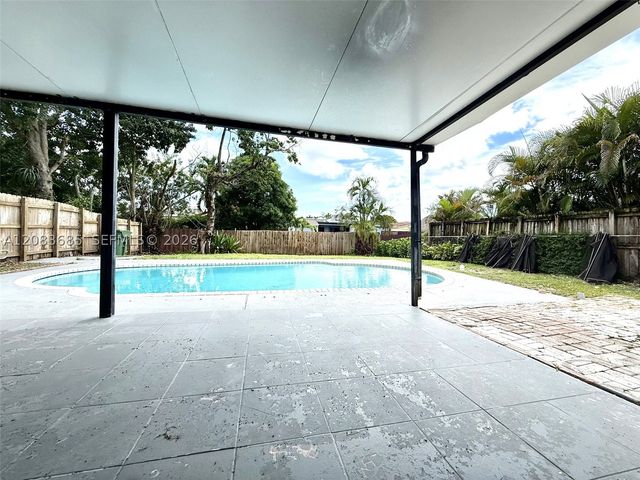 2201 N 54th Ave, Hollywood, FL 33021