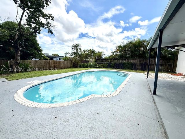 2201 N 54th Ave, Hollywood, FL 33021