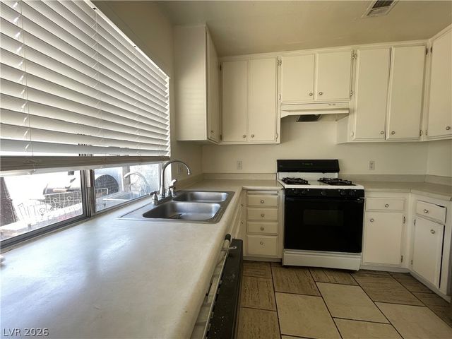 3904 Blackford Place, Las Vegas, NV 89102