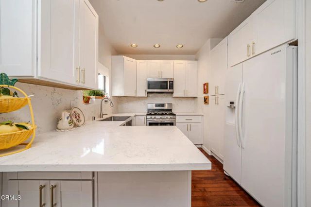 786 E California Boulevard 2, Pasadena, CA 91106