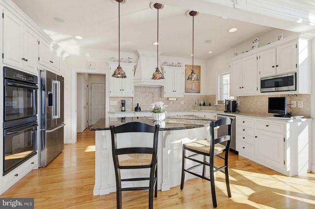 692 GOOSE NECK DR, Lititz, PA 17543