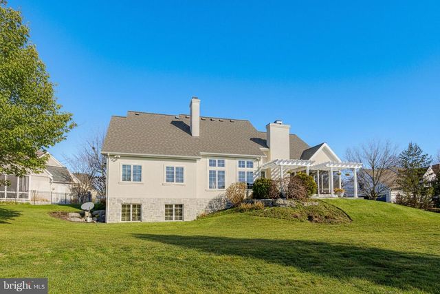 692 GOOSE NECK DR, Lititz, PA 17543