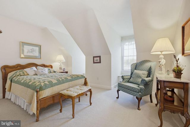 692 GOOSE NECK DR, Lititz, PA 17543