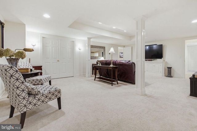 692 GOOSE NECK DR, Lititz, PA 17543