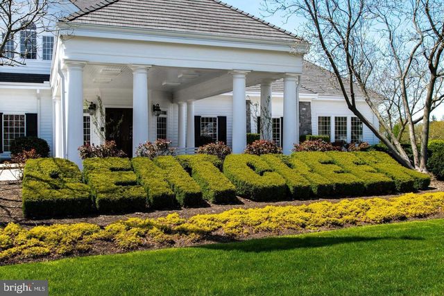 692 GOOSE NECK DR, Lititz, PA 17543