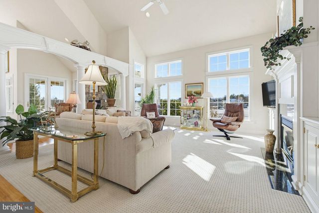 692 GOOSE NECK DR, Lititz, PA 17543