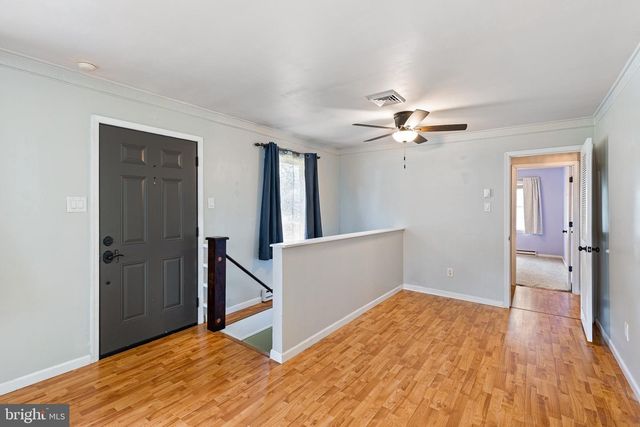 12 GARVEY LN, Newark, DE 19702