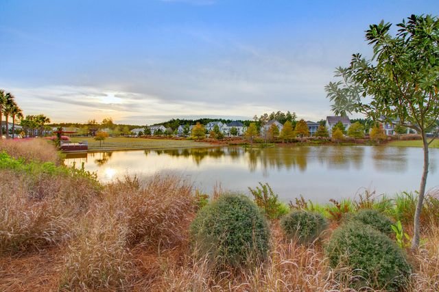 621 Trio Lane, Summerville, SC 29486