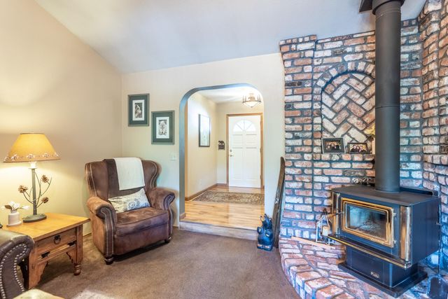 20621 Chipeta Way, Redding, CA 96003