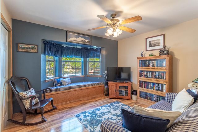 20621 Chipeta Way, Redding, CA 96003