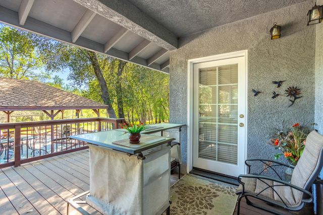 20621 Chipeta Way, Redding, CA 96003