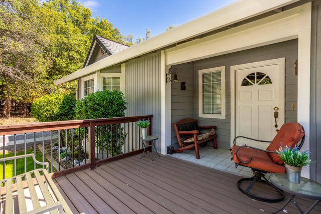 20621 Chipeta Way, Redding, CA 96003