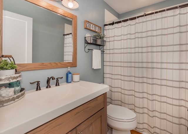 1811 34th Street, Rock Island, IL 61201
