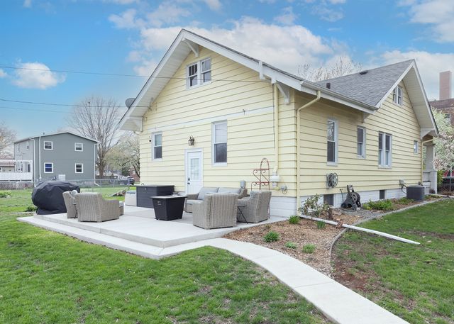 1811 34th Street, Rock Island, IL 61201