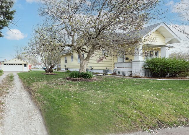 1811 34th Street, Rock Island, IL 61201
