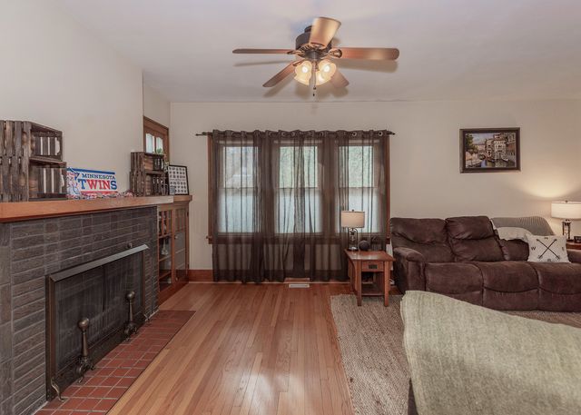 1811 34th Street, Rock Island, IL 61201
