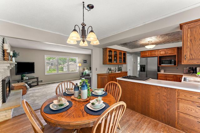 9311 47th Avenue N, New Hope, MN 55428