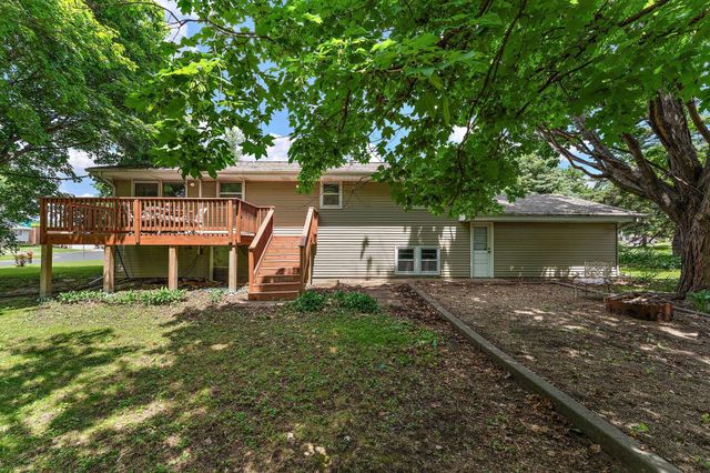 9311 47th Avenue N, New Hope, MN 55428