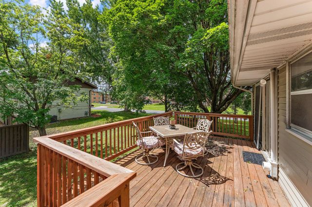 9311 47th Avenue N, New Hope, MN 55428