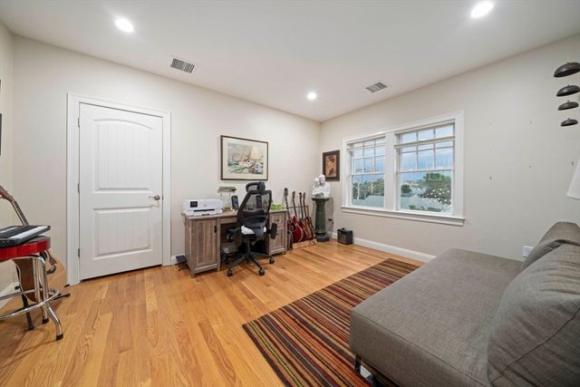 33 Central Avenue 9, Scituate, MA 02066