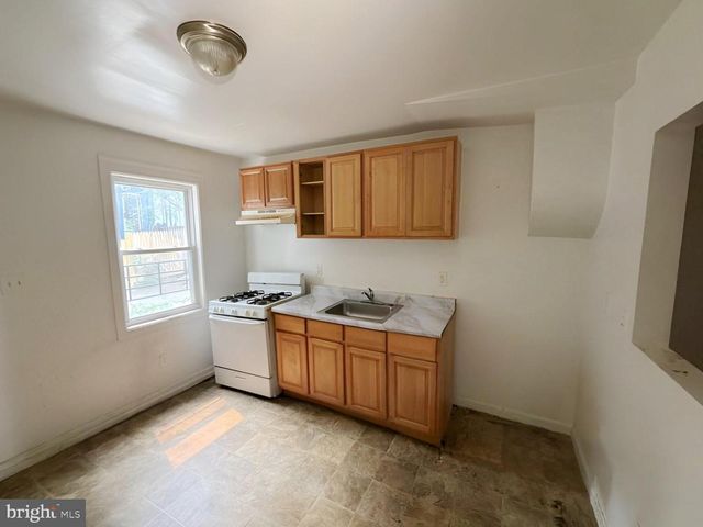 2426 ETTING ST, Baltimore, MD 21217