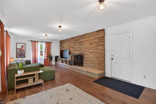 2321 Bidgood DR, Portsmouth, VA 23703