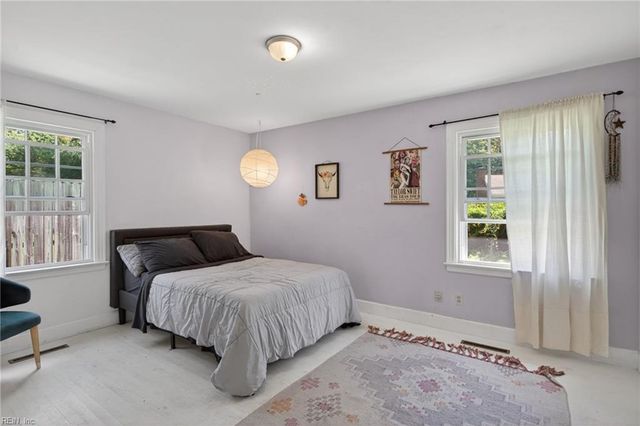 2321 Bidgood DR, Portsmouth, VA 23703