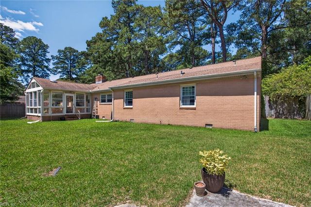 2321 Bidgood DR, Portsmouth, VA 23703